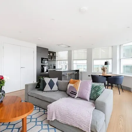 Perfect One Bed In Green Park Station London Exterior photo