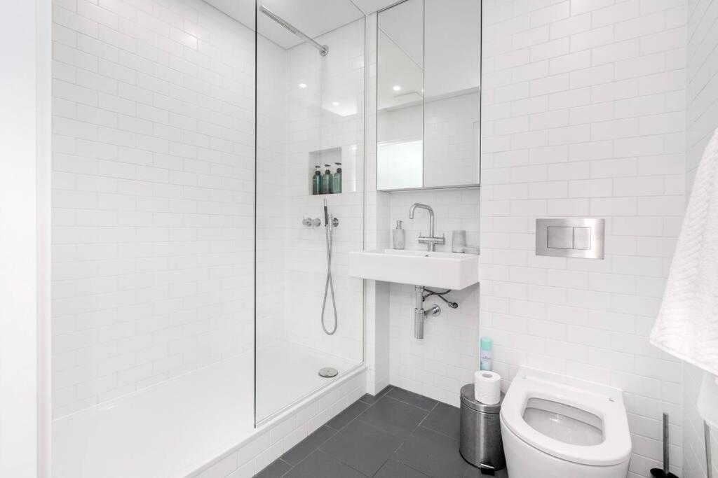 Perfect One Bed In Park Station Apartment *